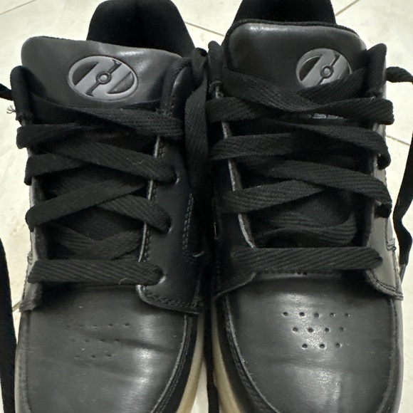 HEELYS - Picture 1 of 6